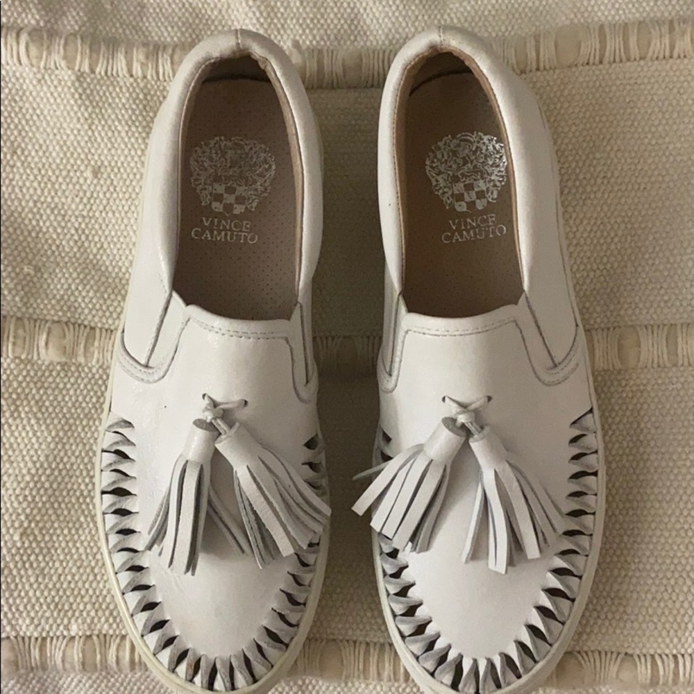 Vince Camuto slides